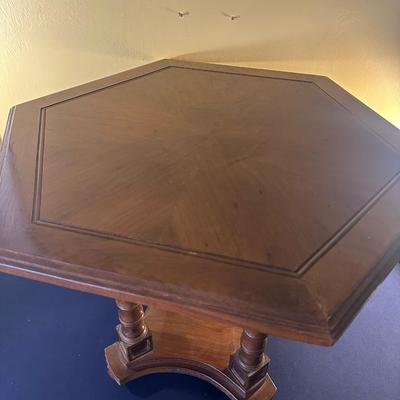 OCTAGON ACCENT TABLE