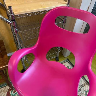METAL ROLLING CART, PINK CHAIR