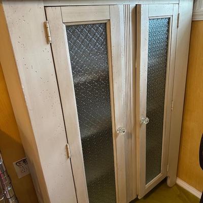 2 DOOR CABINET