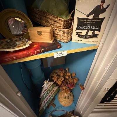 CLOSET CONTENTS