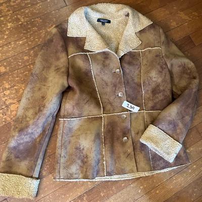 WOMENS SUEDE JACKET LOT