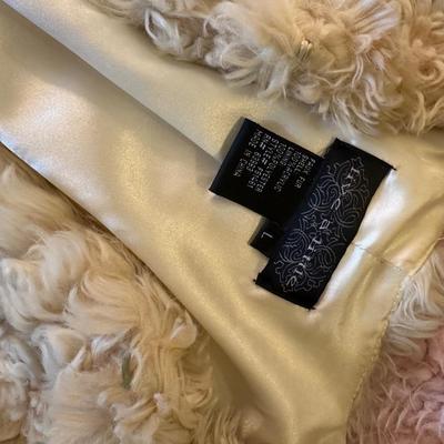 WOMENS VEST, JACKET LOT