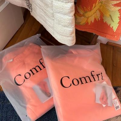 CLOSET CONTENTS LOT