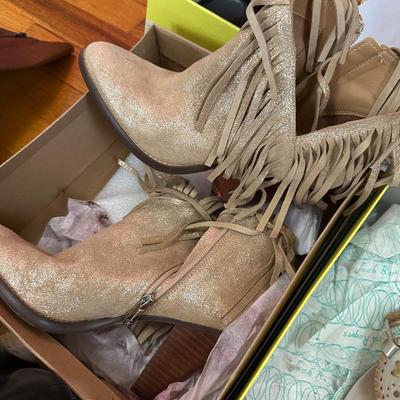 WOMENS SHOE LOT