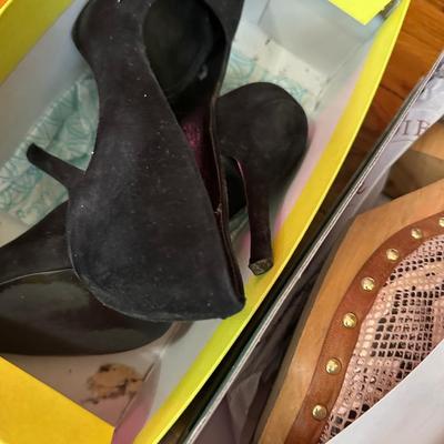 WOMENS SHOE LOT