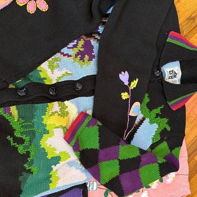 WOMENS SWEATER LOT