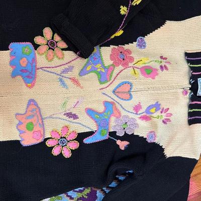 WOMENS SWEATER LOT