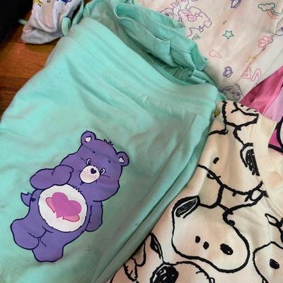 HELLO KITTY, SNOOPY, CARE BEARS AND MORE WOMENS CLOTHING SLEEPWEAR LOT