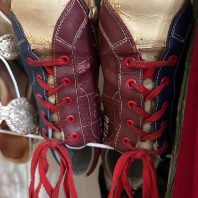 WOMENS SHOES, SCARVES