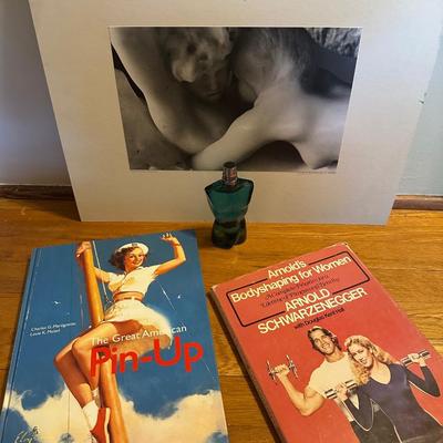 BOOK, UNFRAMED ART LOT