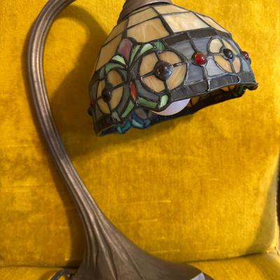 ROCKING CHAIR, HOME DÉCOR LOT