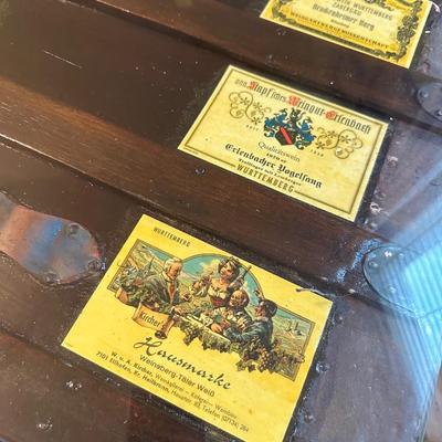 TRUNK TOP COFFEE TABLE