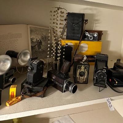 VINTAGE CAMERA LOT
