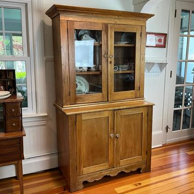 490 Antique Pine/Poplar American Stepback Cabinet