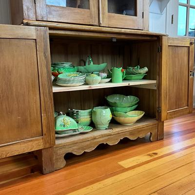 490 Antique Pine/Poplar American Stepback Cabinet
