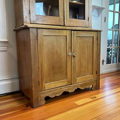 490 Antique Pine/Poplar American Stepback Cabinet