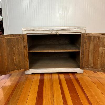 K491 Antique White Distressed Pine 2 Door Cabinet