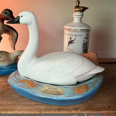 D513 Four Ducks Unlimited Jim Beam Decanters