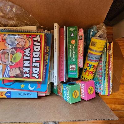 Box of toys, Dr Set, Etch a Sketch