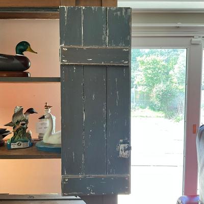D514 Large Antique Four Door Cabinet