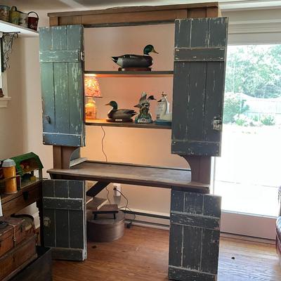 D514 Large Antique Four Door Cabinet