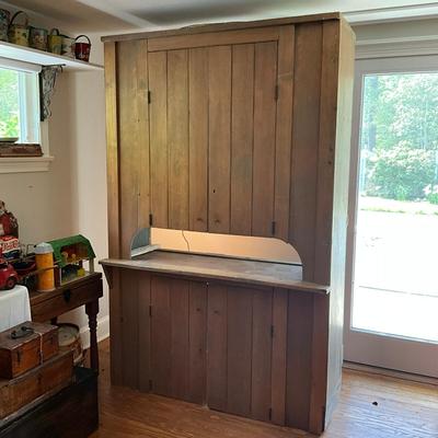 D514 Large Antique Four Door Cabinet