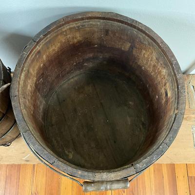 D517 Antique Measure Bucket