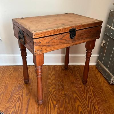 D519 Antique Oak Wooden Box with Legs