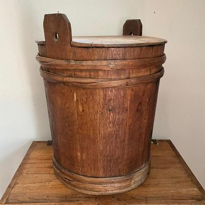 D520 Antique Oak Bucket
