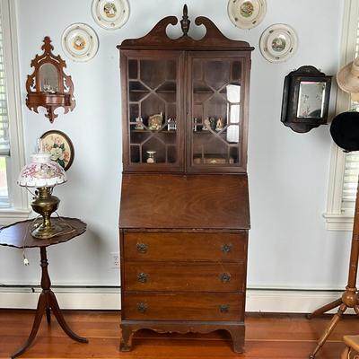 UBC522 Antique Mahogany Secretary Desk
