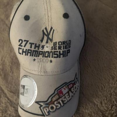 Sale Photo Thumbnail #448: NY YANKEES HAT