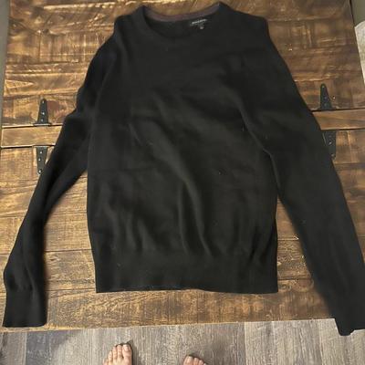 Sale Photo Thumbnail #496: MENS SWEATER