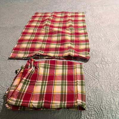 Garnet Hill Double Size Sheet Set Plus Twin Bedspread (GBB-RG)