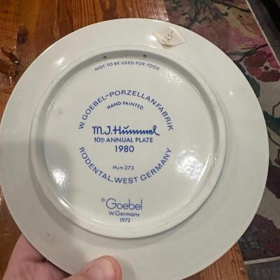 Sale Photo Thumbnail #534: 1980 HUMMEL PLATE
