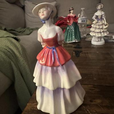 Sale Photo Thumbnail #614: THIS FOR ALL THE STATUE