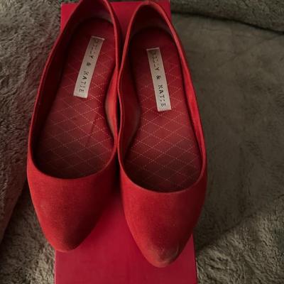 Sale Photo Thumbnail #645: WOMEN SHOES