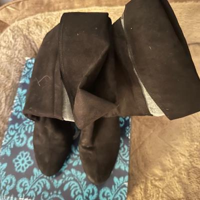 Sale Photo Thumbnail #648: WOMEN BOOTS