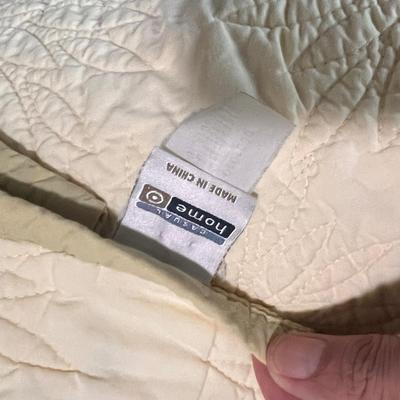 DKNY, Casual Home & More Twin/Double Bedspreads (PBB-RG)