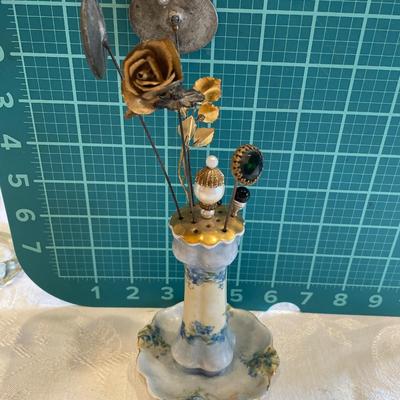Floral vintage hat pin holder