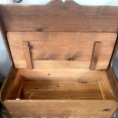 Vintage Pine Storage Bench with Lift-Top Seat