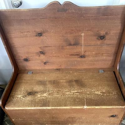 Vintage Pine Storage Bench with Lift-Top Seat