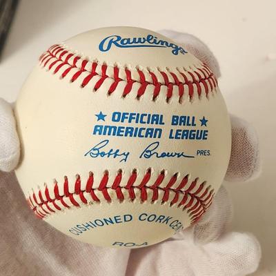 Yogi Berra OMLB Signed Autographed Baseball