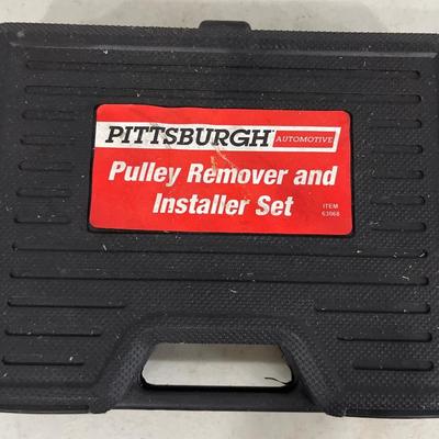 Pulley remover and installer set