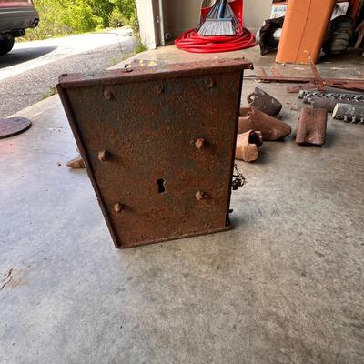 Various Rustic Iron Farm Machinery Parts & More (G-RG)