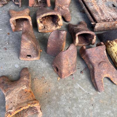 Various Rustic Iron Farm Machinery Parts & More (G-RG)