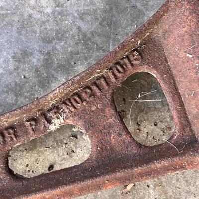 Various Rustic Iron Farm Machinery Parts & More (G-RG)