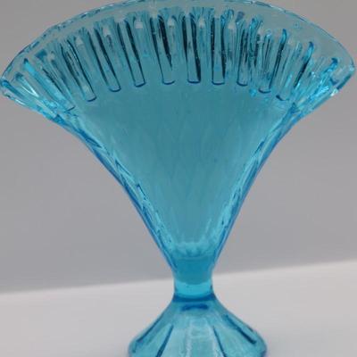 Vintage Art Glass Fan Vase