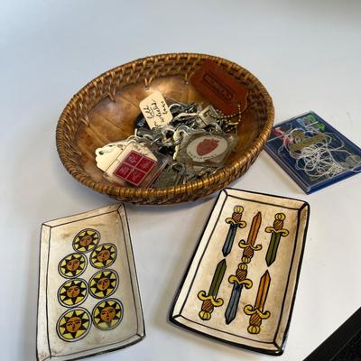Mini Bassano trays, wood bowl & keys