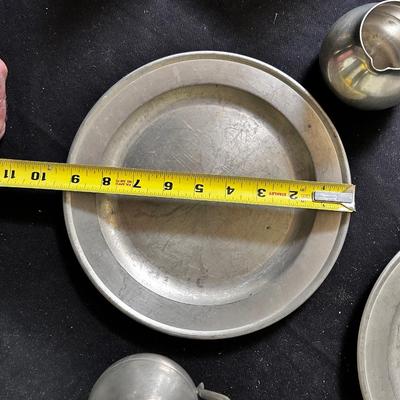 Dutch pewter plates & pitchers