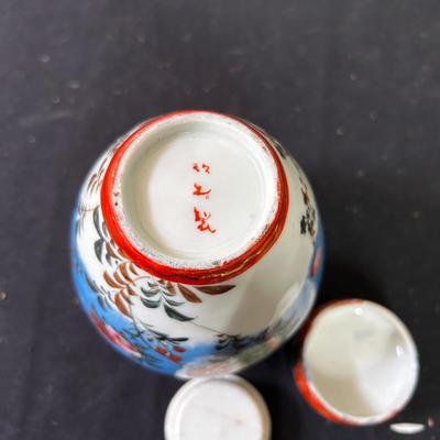 Antique Japan porcelain tea caddy